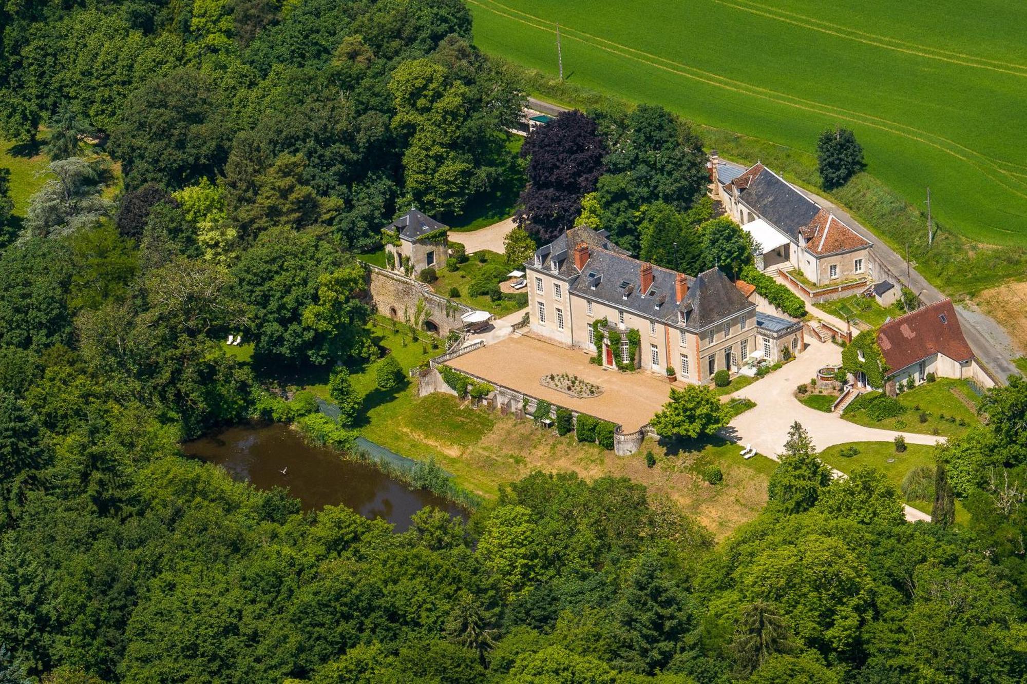 Chateau De La Huberdiere Nazelles-Négron Extérieur photo